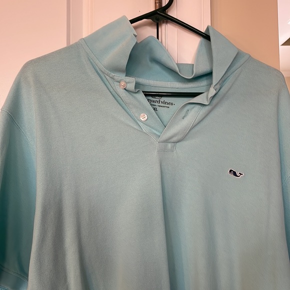 Vineyard vines - Picture 2 of 3
